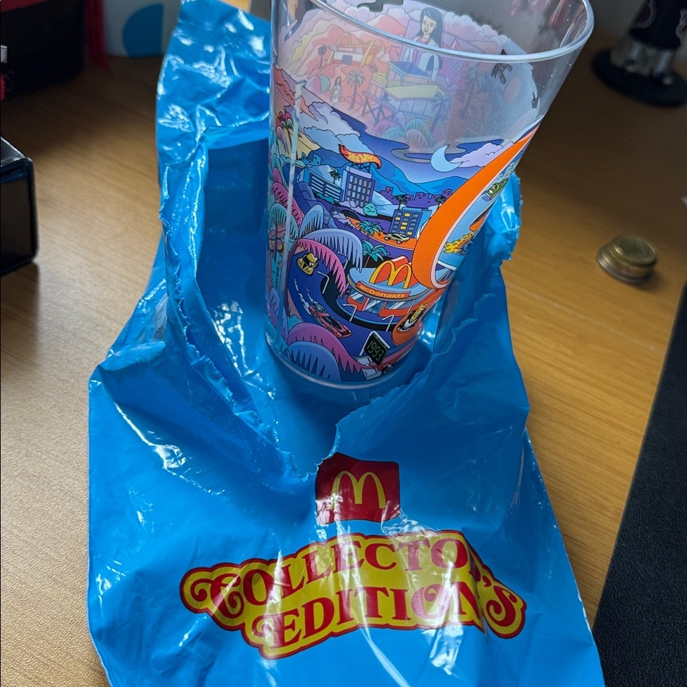 NEW McDonald's  - Happy Meal Collectors Cup - Barbie & Hot Wheels